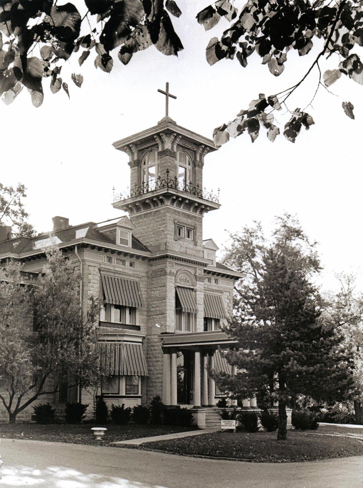 Undated -- John L. Davies House